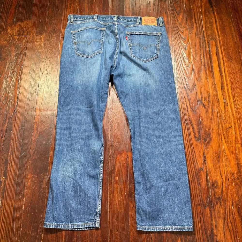Levis 505 Jeans Mens 42x30 Blue Straight Leg Regular Fit Denim Faded Whiskers